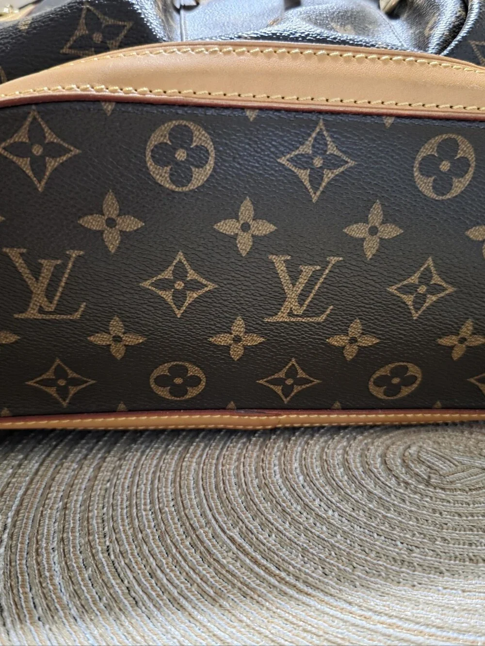 Louis Vuitton authentic louis